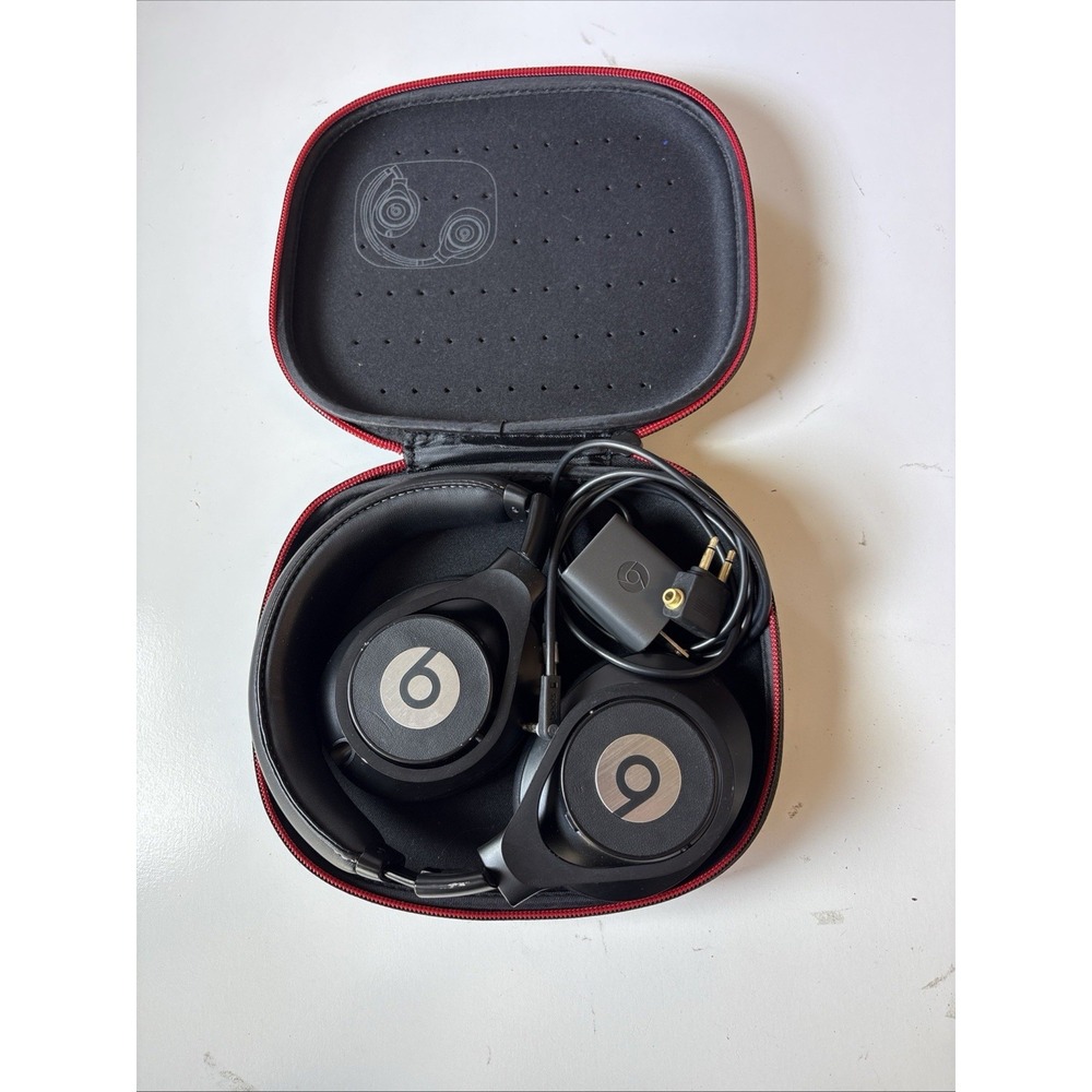 Beats by Dr Dre Executive OverEar Headphones For Parts Repair W Case (HJ)